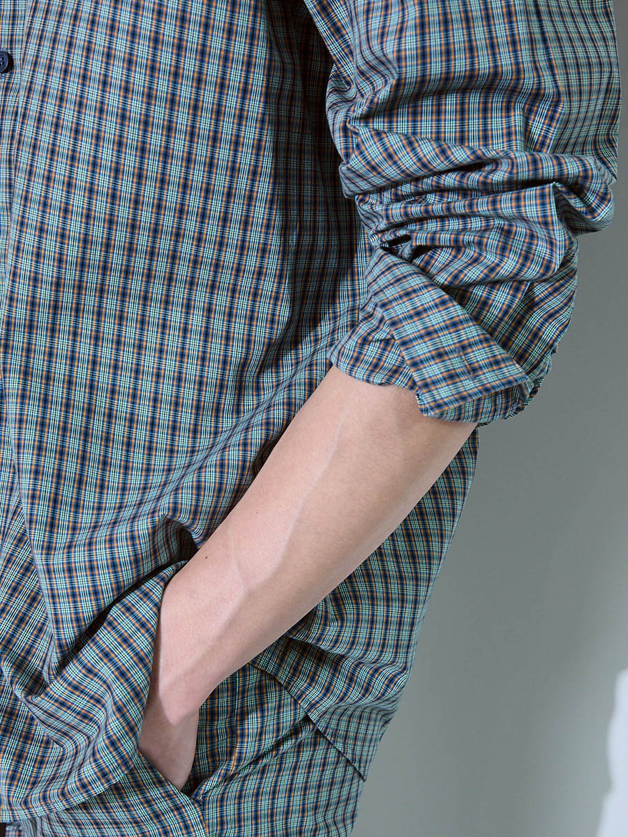 Рубашка в клетку бежево-синяя