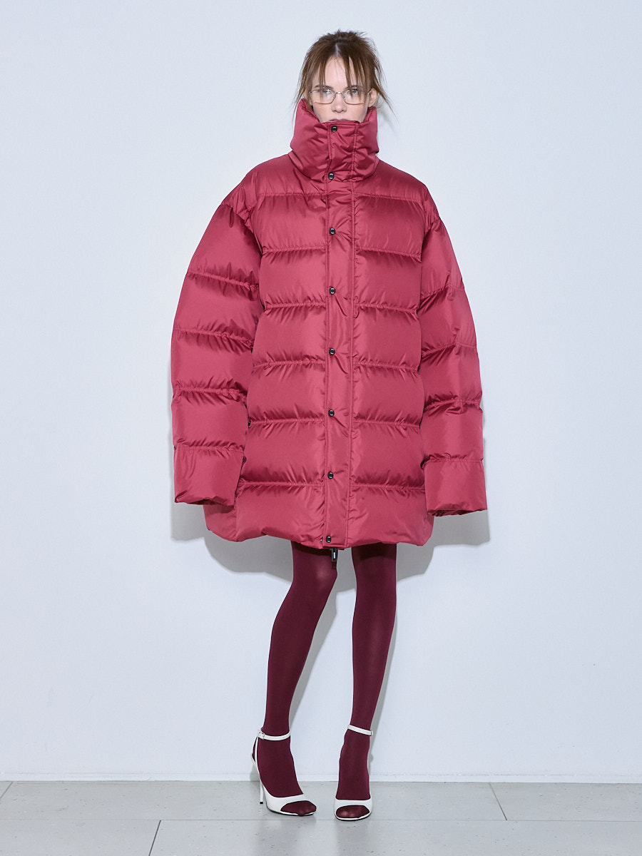 Пуховик бордовый
