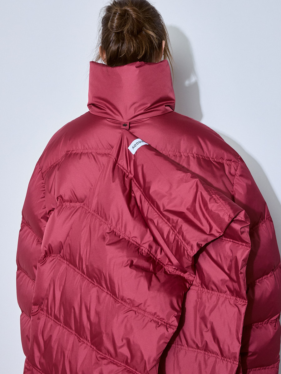 Пуховик бордовый