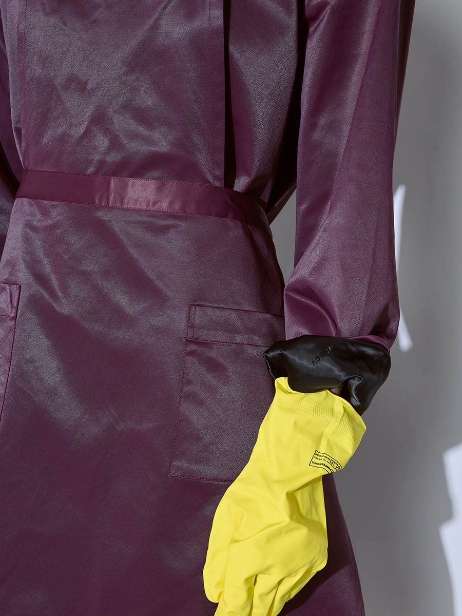 Фартук вишневый