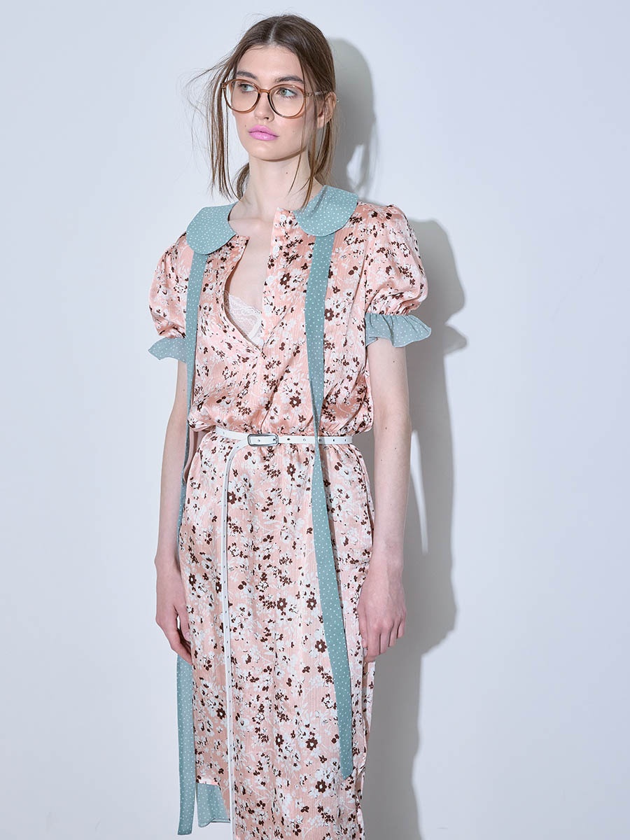 Платье розовое