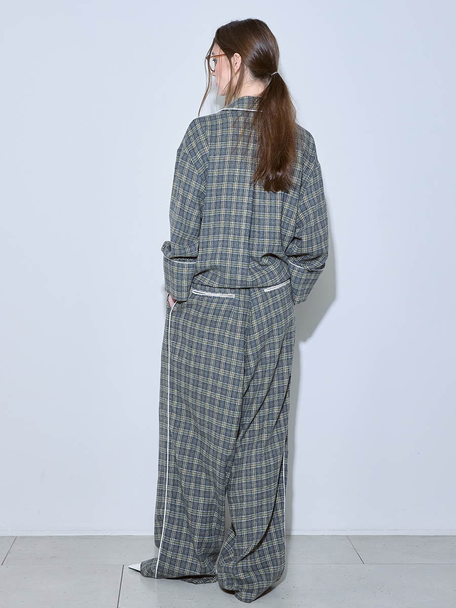 Брюки в клетку серые 