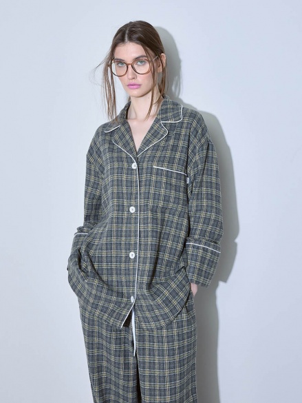 Рубашка в клетку серая