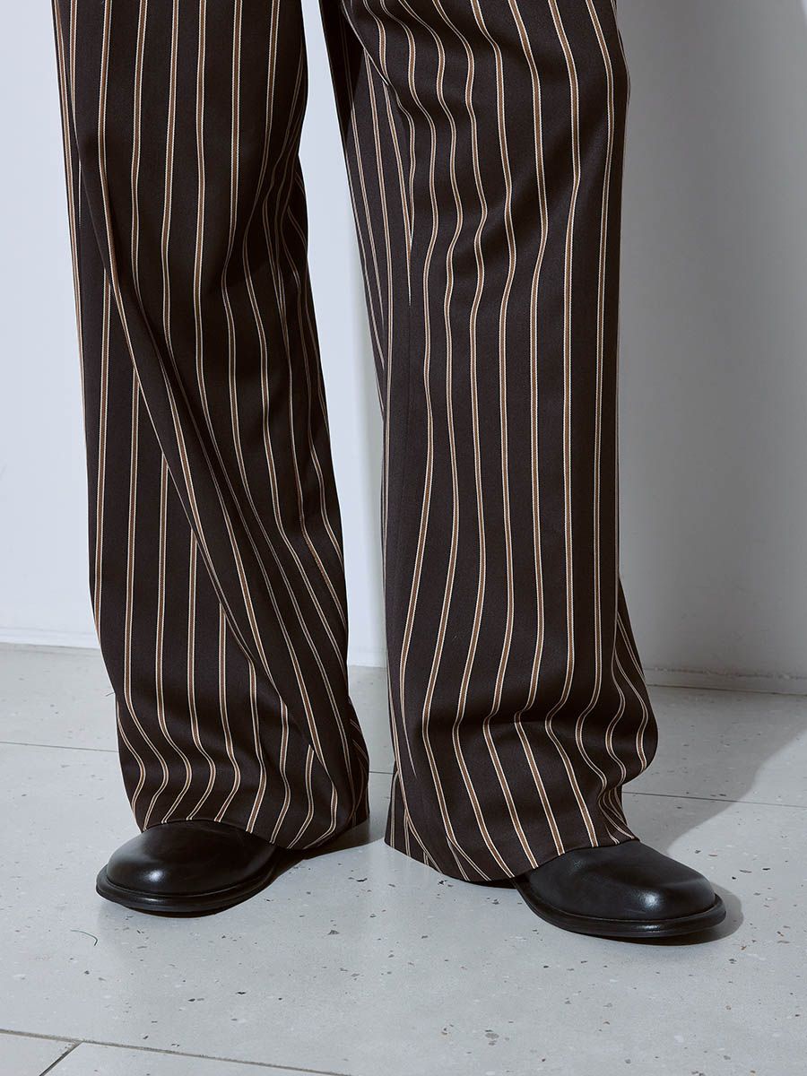 Брюки в полоску коричневые 