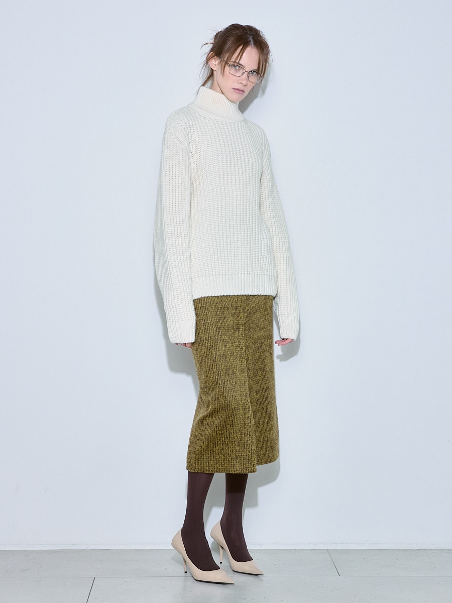 Свитер белый Свитер белый