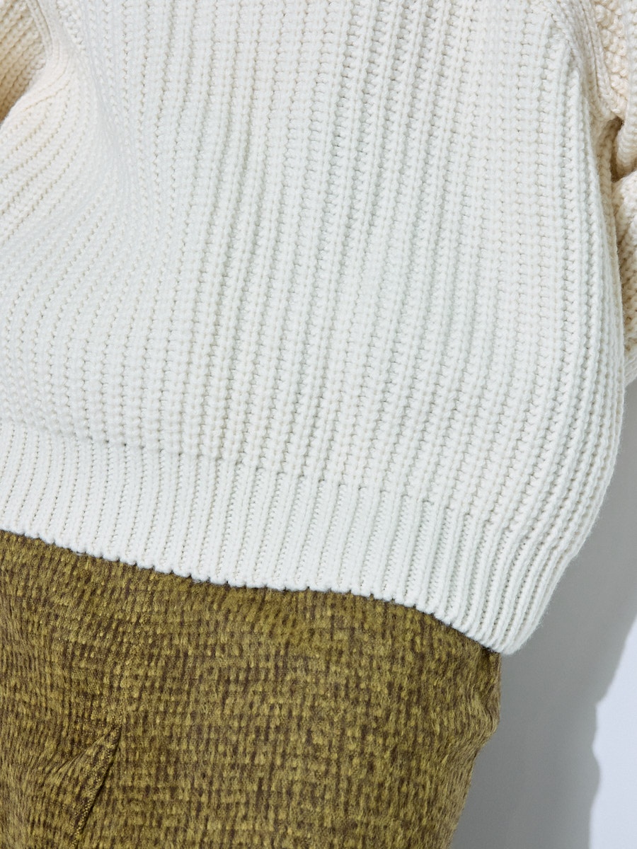 Свитер белый Свитер белый